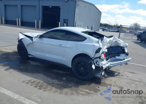 2022 Ford Mustang Ecoboost Fastback z USA, uszkodzony, nr VIN 1FA6P8TH0N5139048
